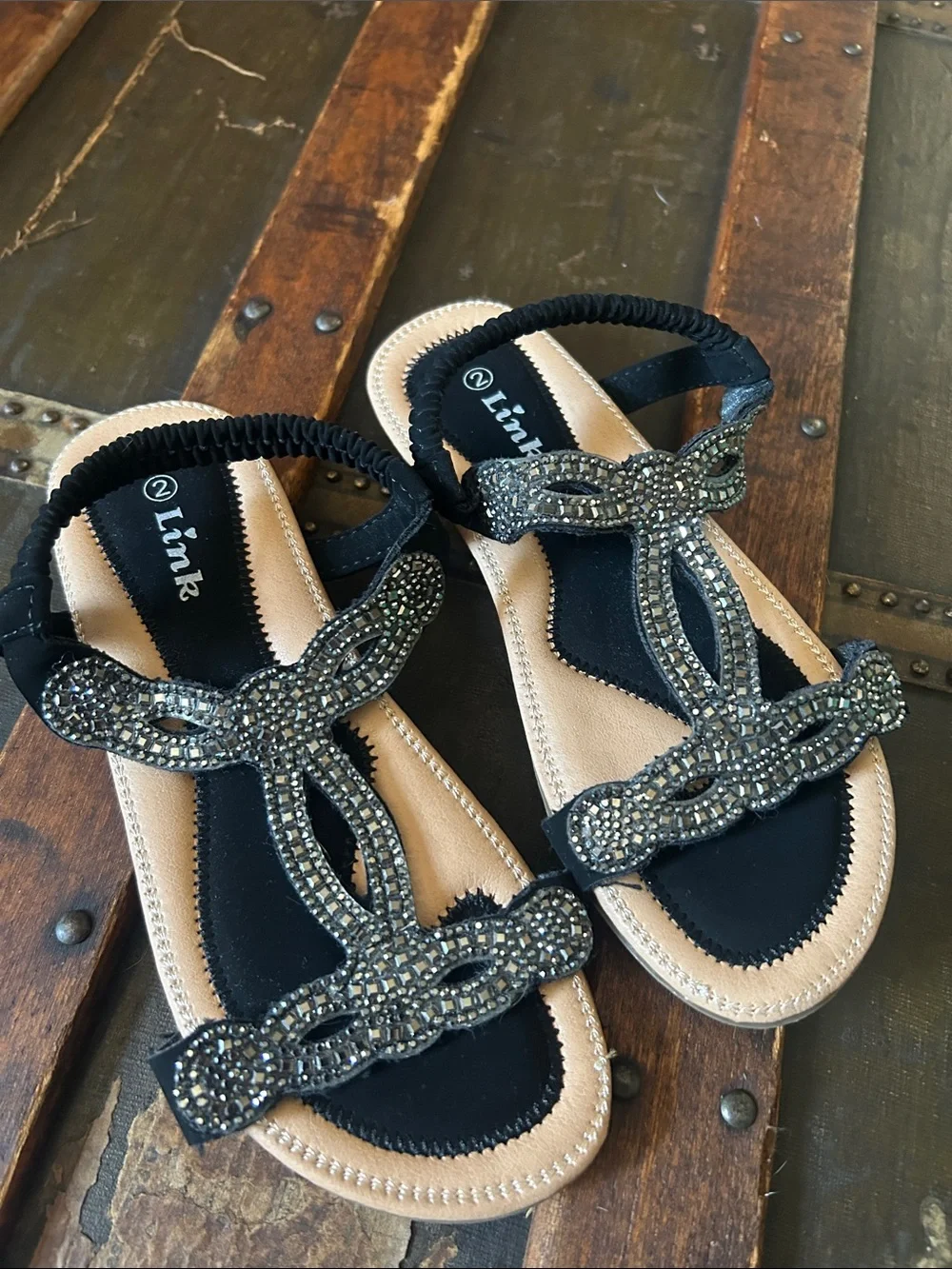 Link Black Beaded T-Strap Sandals with Tan Footbed; size kids 2